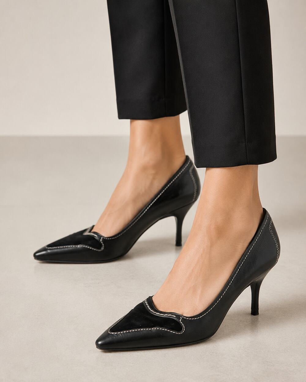Tods Black Leather Pointed Toe Heels Pumps Women 6.5 Kitten Heel Luxury Designer